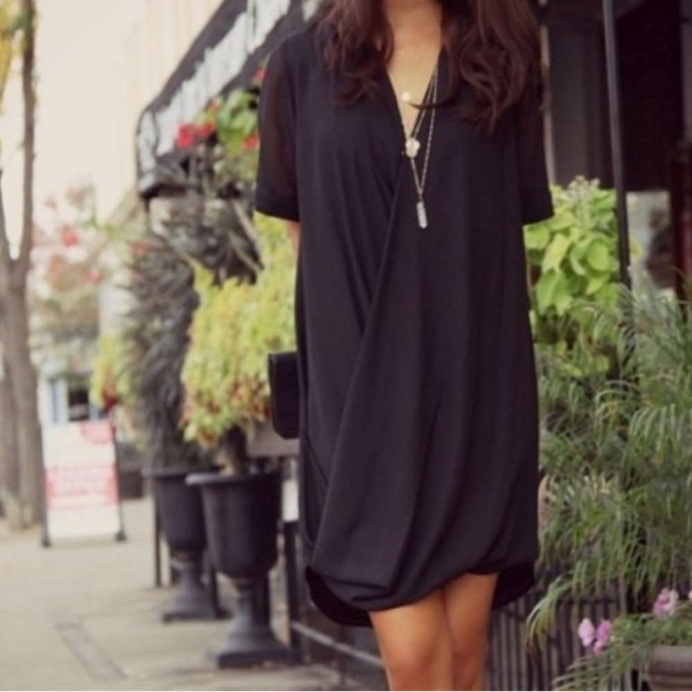 Topshop Black Dress. NWT. Size 4